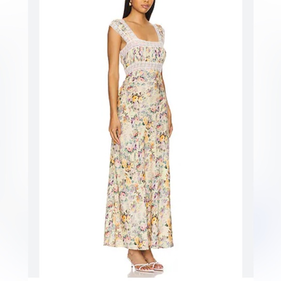 Selkie The Veronica Slip Dress in blonde floral & pink lace Floral Maxi plus 6X - Picture 2 of 9